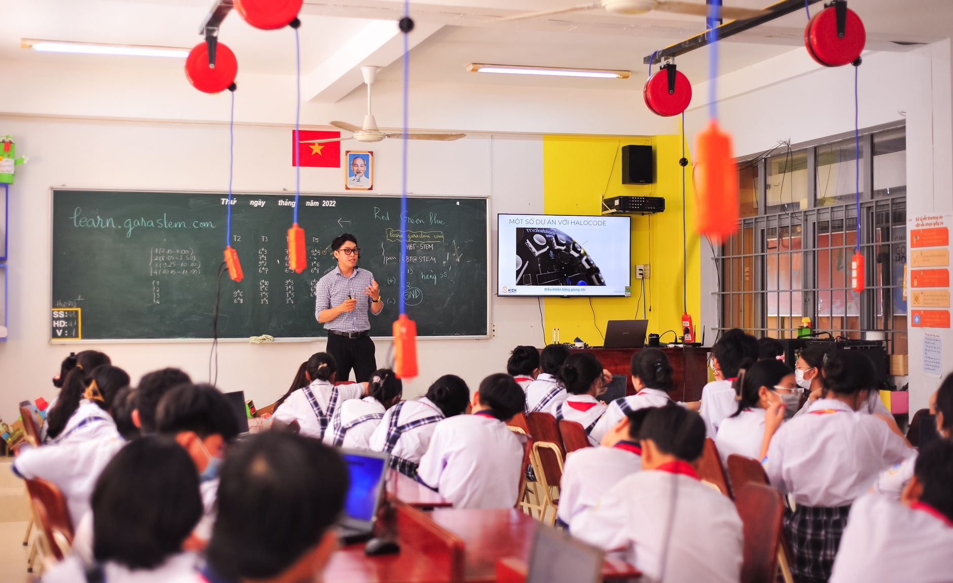 留学申请资料核验场景