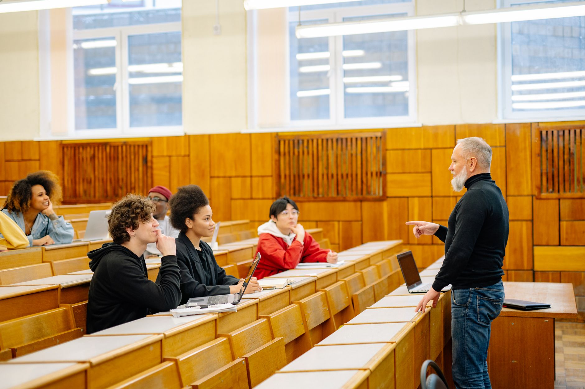 南加州大学国际学院2026申请指南:语言课程、预科与硕士预科详解