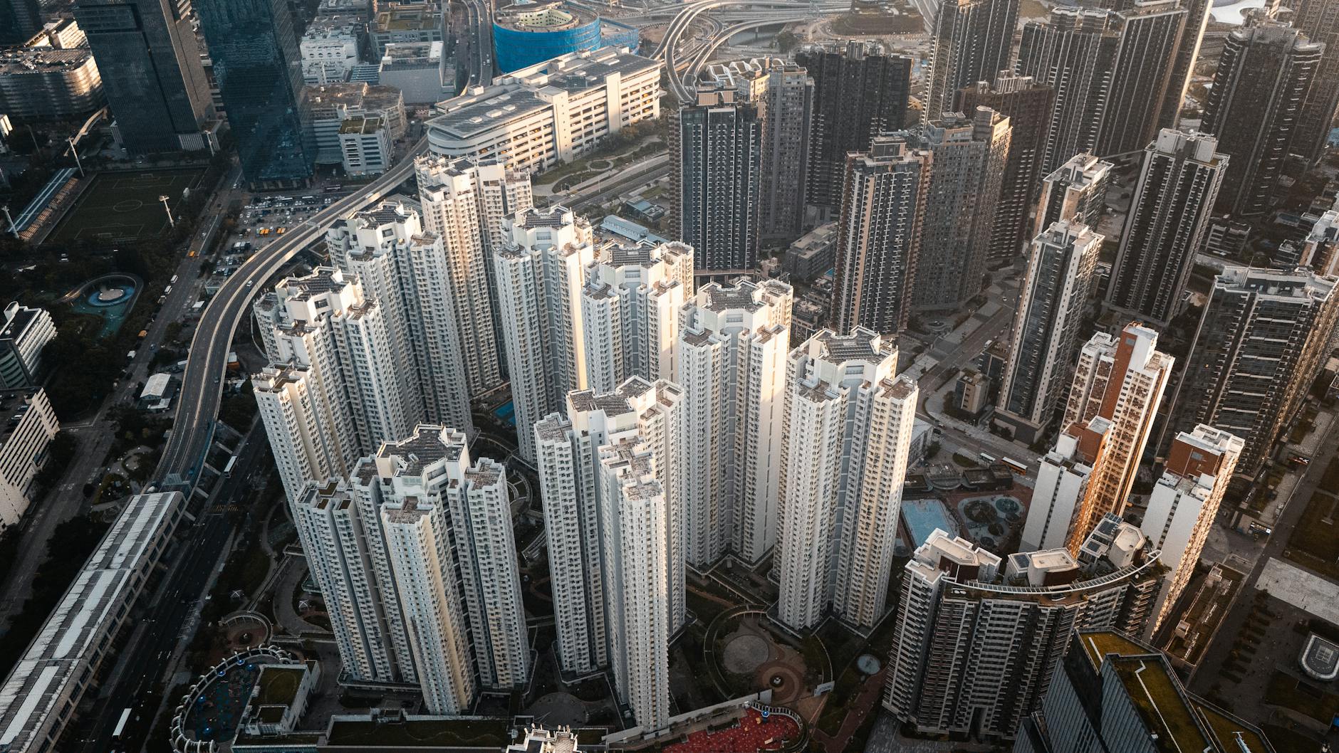 受养人持有人在港买楼:印花税 / 贷款身份认定