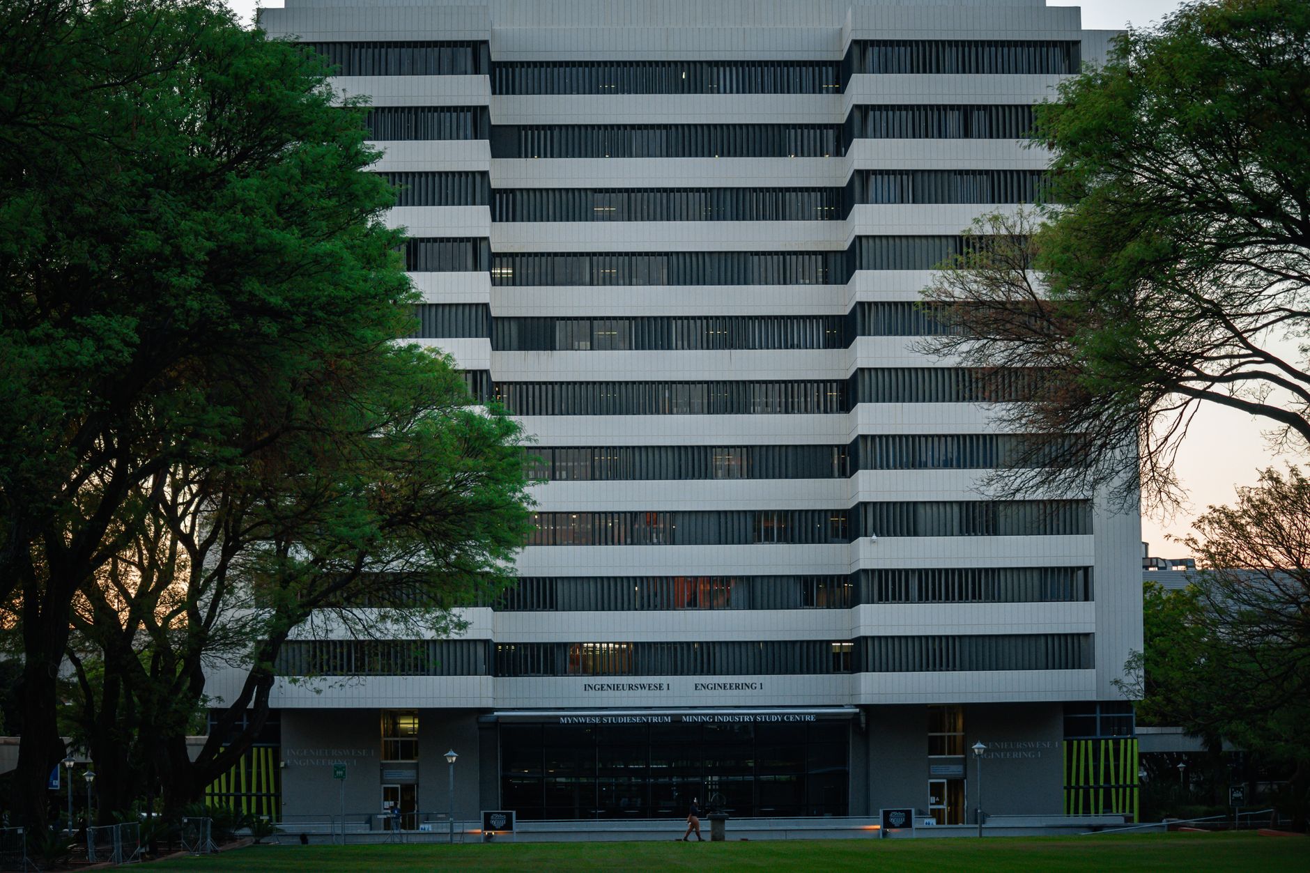 留学申请资料核验场景