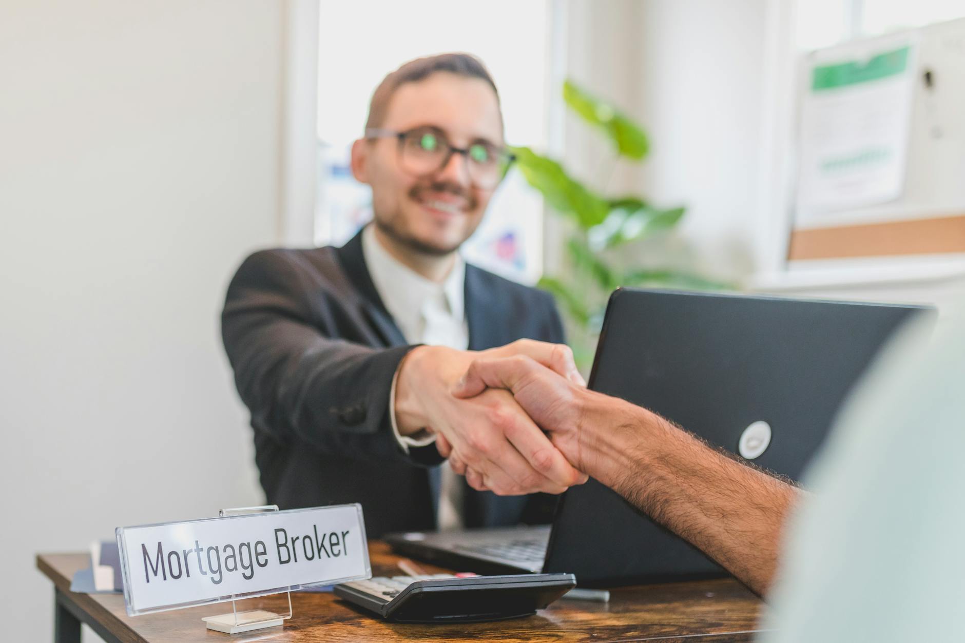 Mortgage Broker vs Direct Bank Application: Real Conversion Data