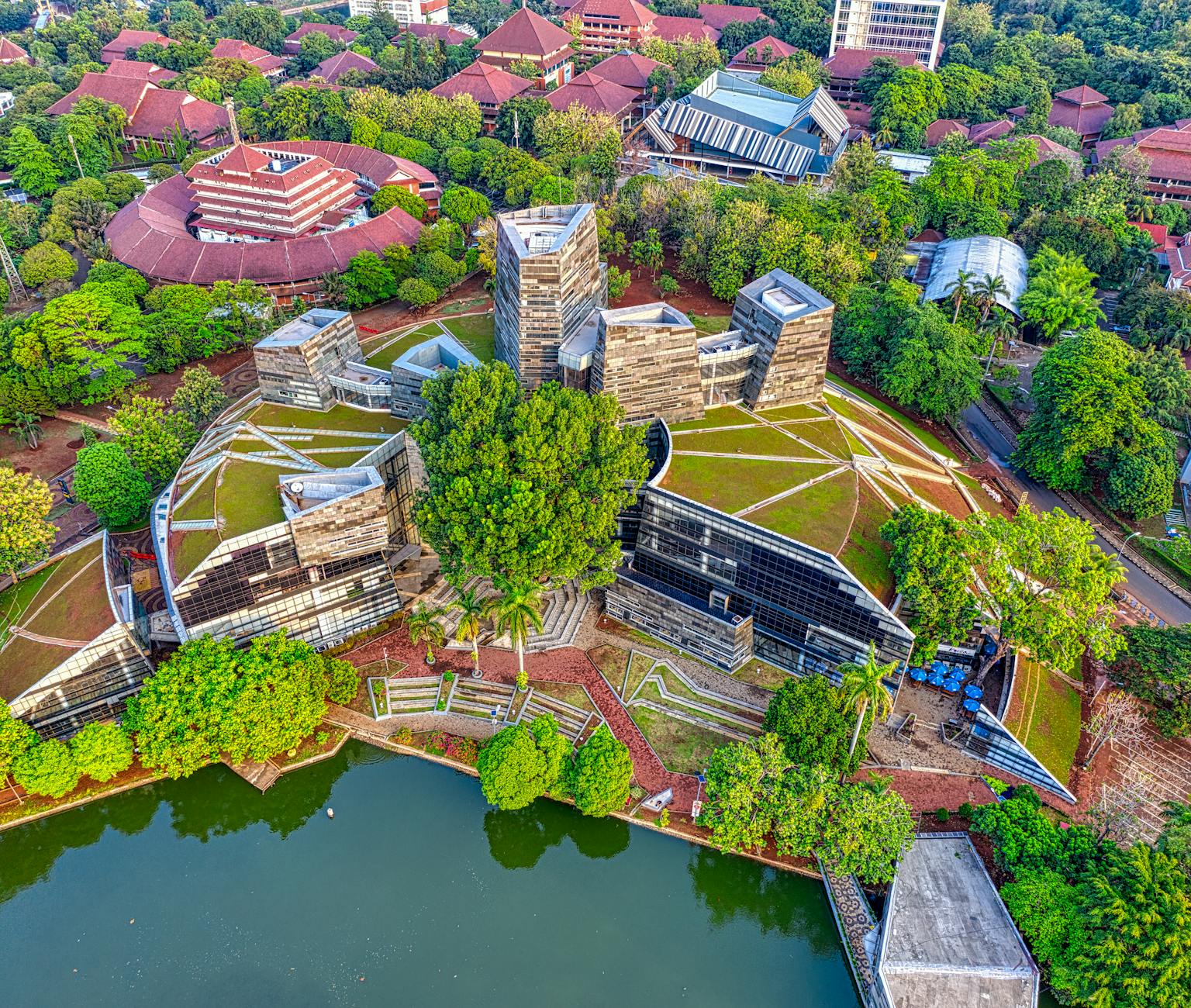 10 Universitas Termurah di Jepang 2026: Negeri vs Swasta