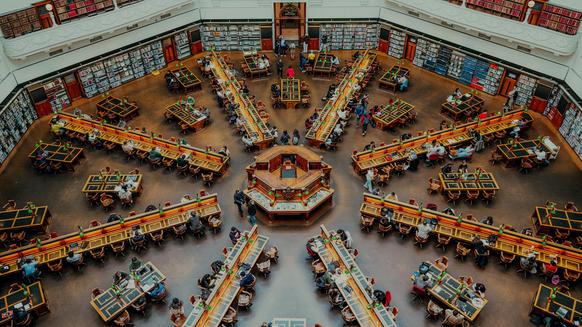 2026 UK vs Australia Tuition Fees: Which Offers Better ROI?
