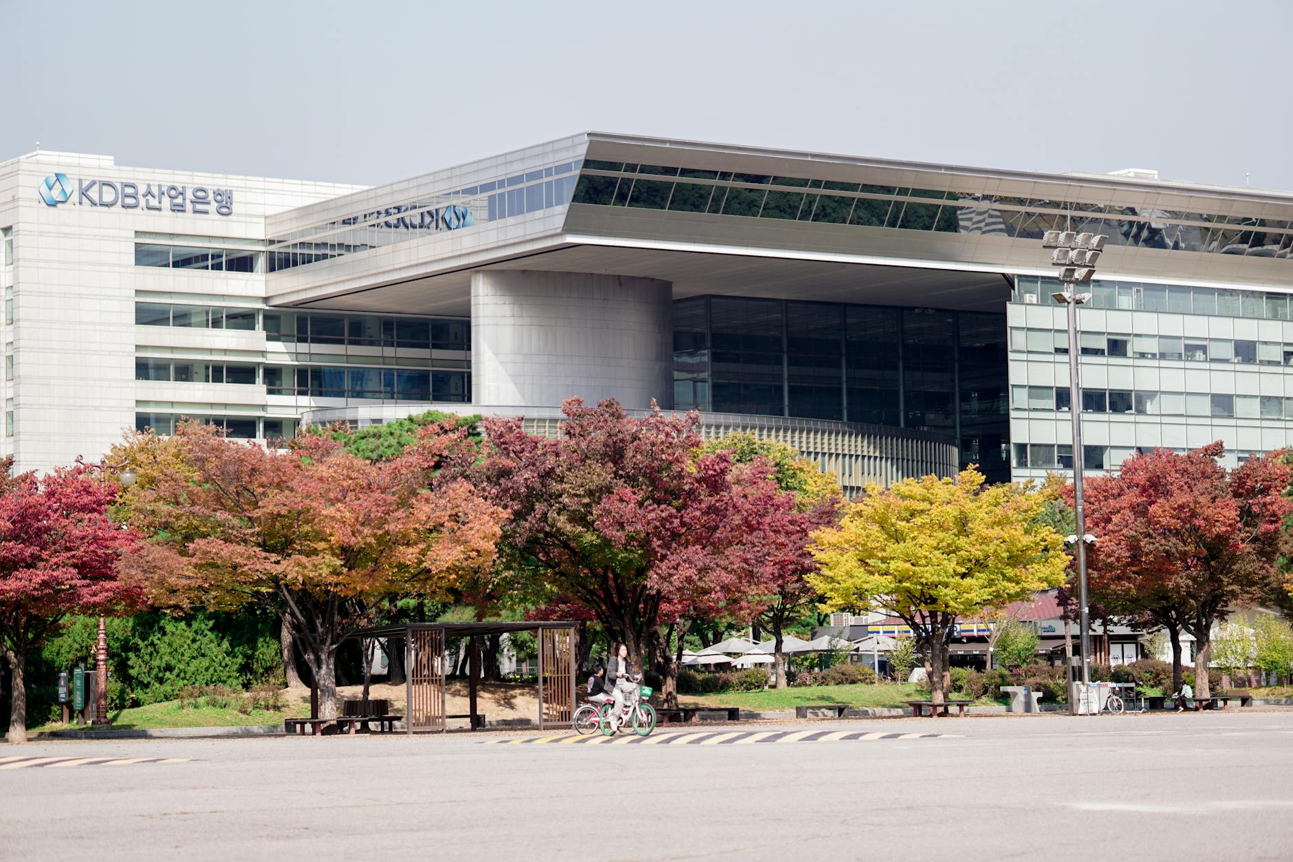 Biaya Kuliah di Korea 2026: 10 Universitas Negeri vs Swasta