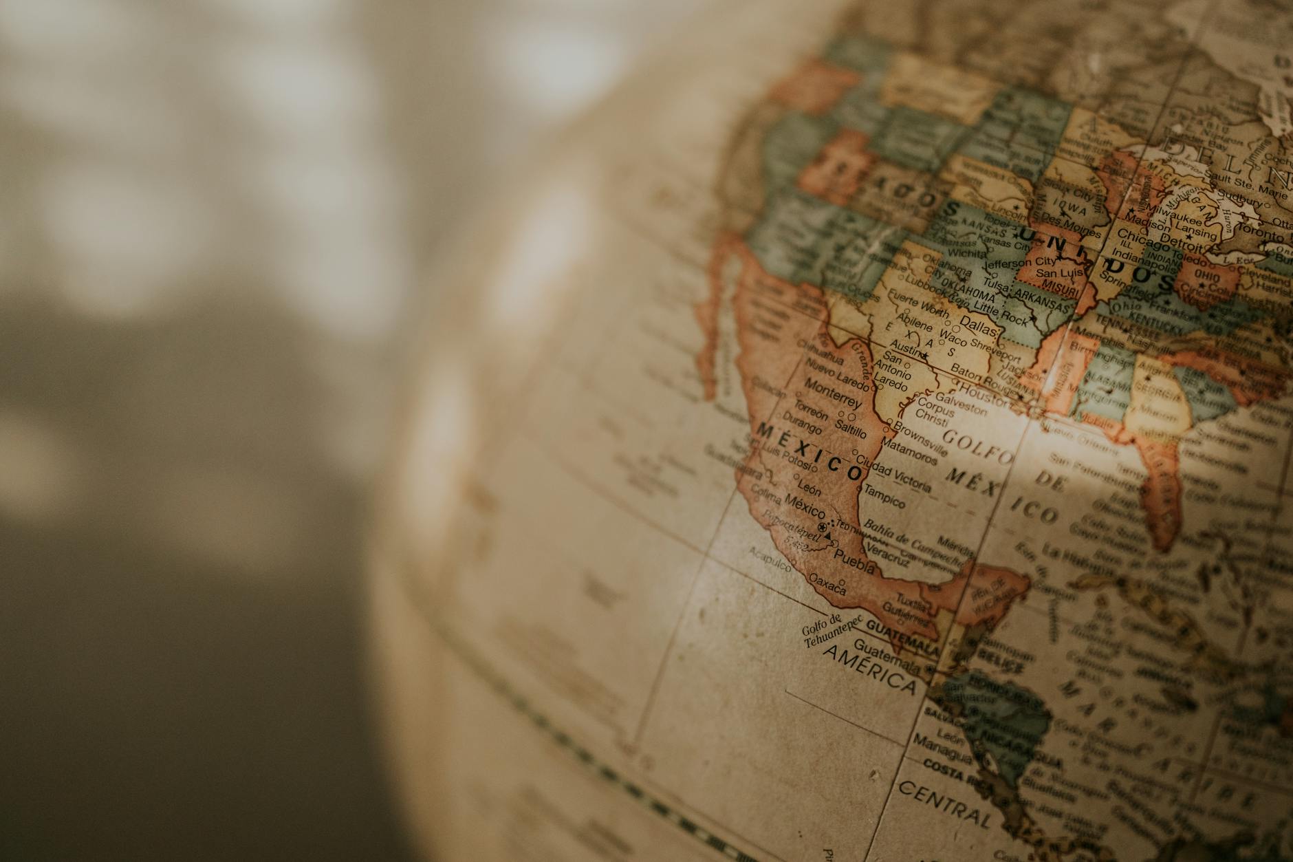 ¿Cuánto gana un médico en EE.UU. en 2026? ROI de estudiar medicina
