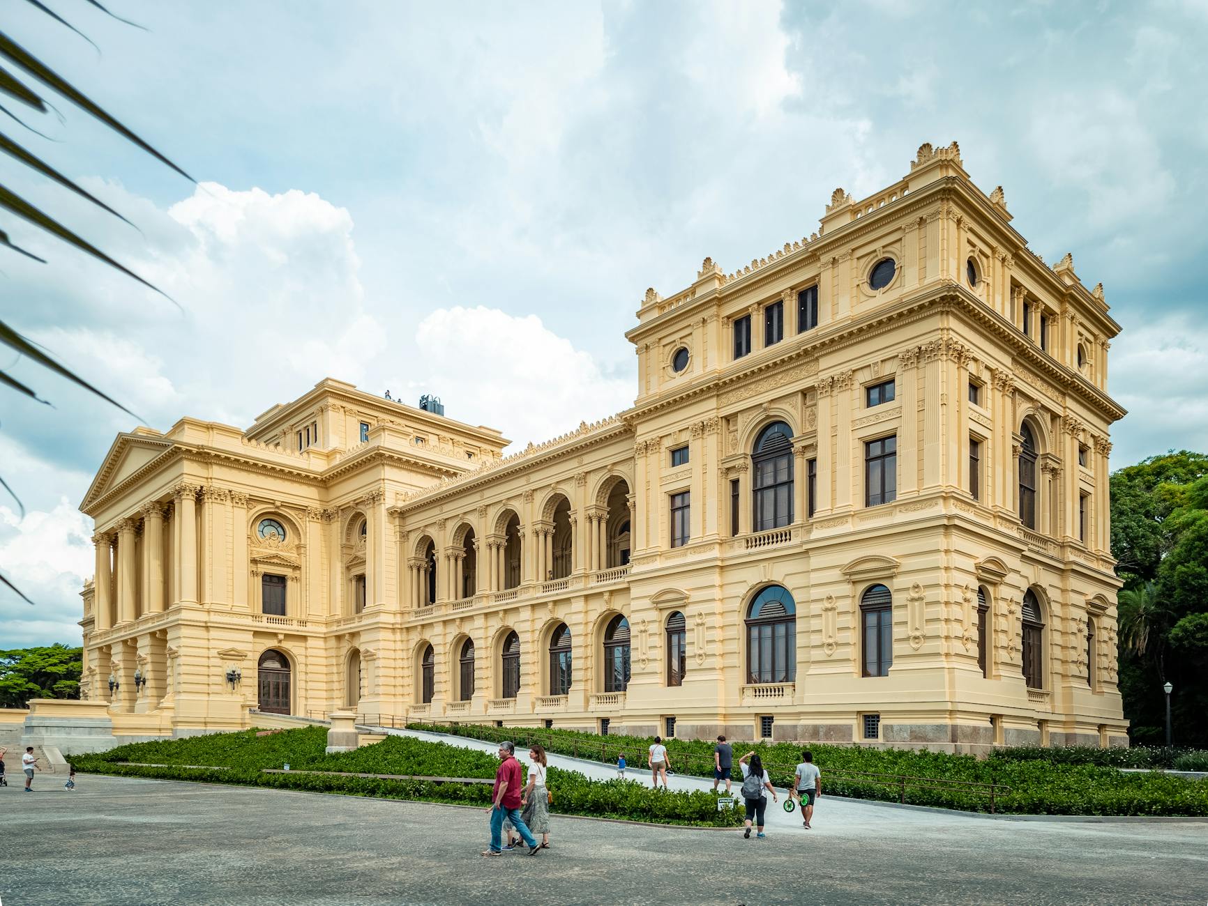 Studi di Brasil 2026: 10 Universitas Terbaik & Termurah untuk RI