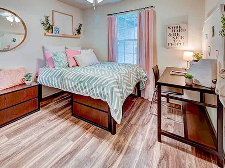 University Village — student accommodation in Tallahassee, United States