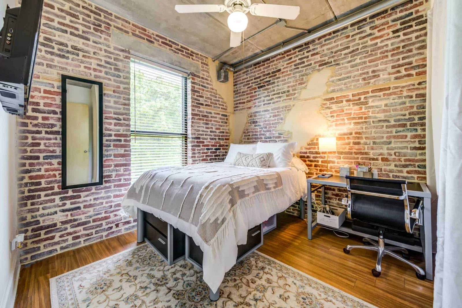 The Warehouse — student accommodation in Chapel Hill, United States