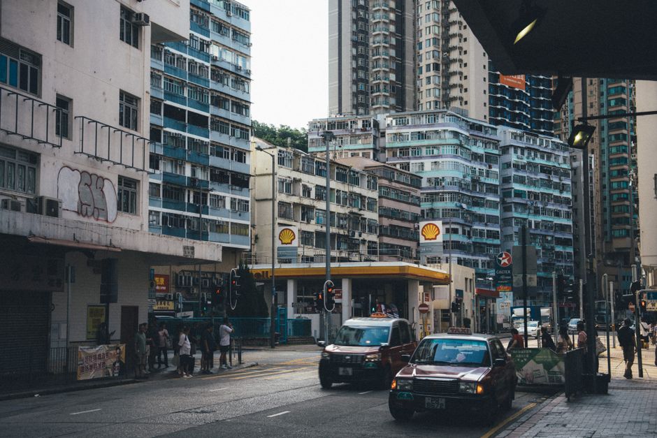 香港学生公寓运营牌照与合规性：消防证书与建筑安全标准的查询方法