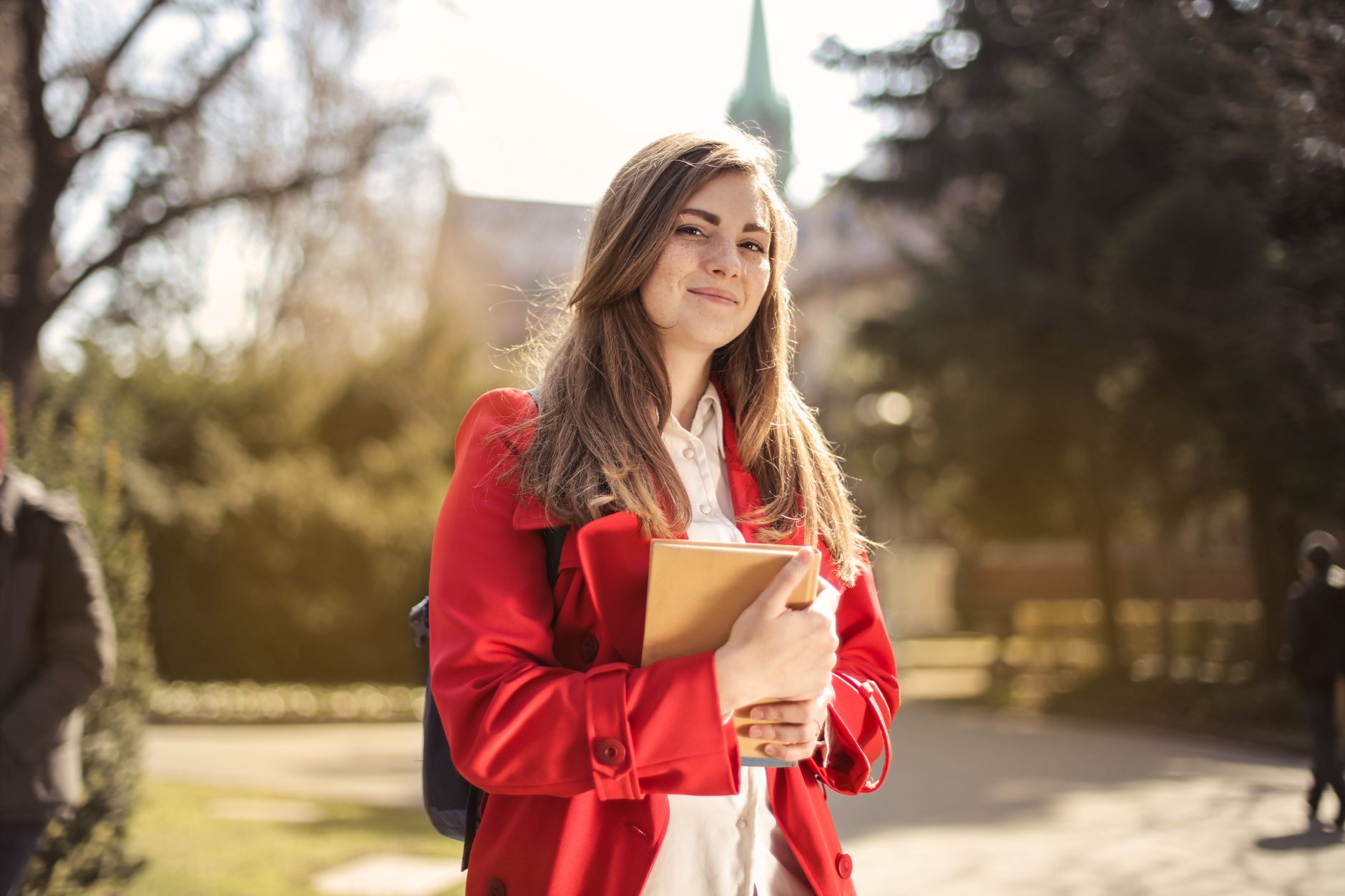 纽卡斯尔大学 MA Cross-Cultural Communication and Education 跨⽂化交流与教育学 录取要求 document and eligibility review